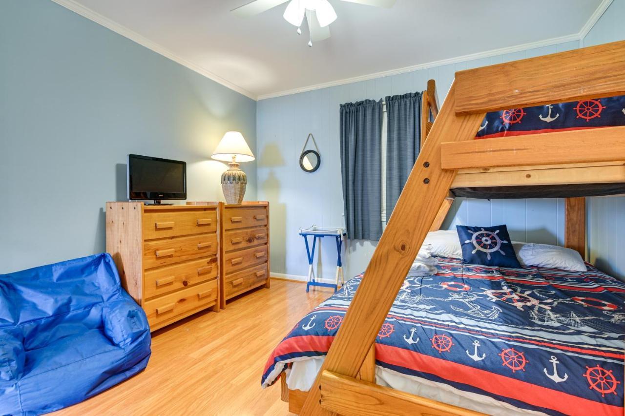 Coastal Murrells Inlet Condo With Balcony! شاطئ ميرتل المظهر الخارجي الصورة
